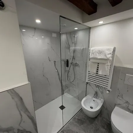 Rialto 4* Venice