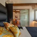 Rialto Hotel