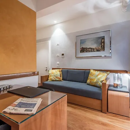 Rialto Hotel