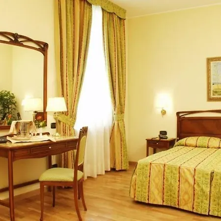 Rialto Hotel 4*