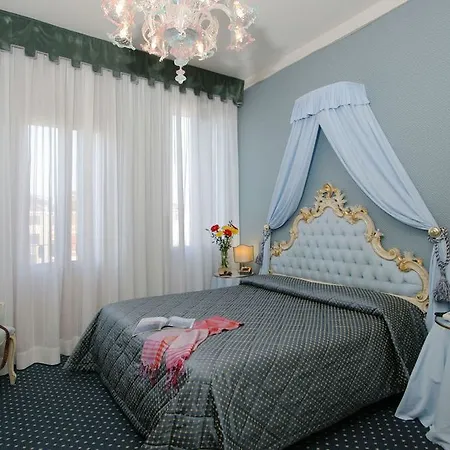 Hotel Rialto Venedig