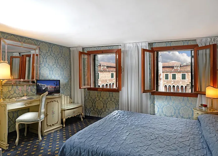 Rialto 4* ונציה