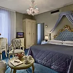 Rialto Hotel